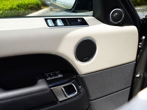 Used 2020 Land Rover Range Rover Sport Autobiography image 21