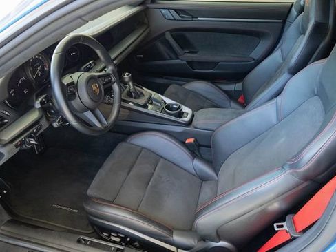 Used 2022 Porsche 911 GT3 RWD image 2