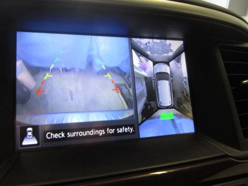 Used 2015 Nissan Pathfinder Platinum w/ Cargo Package image 16