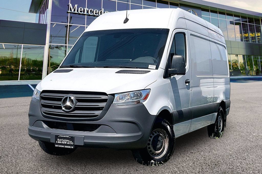 Used 2023 Mercedes-Benz Sprinter 2500 image 8