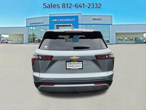 Used 2026 Chevrolet Equinox LT FWD image 6