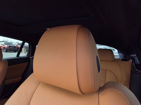 Used 2022 BMW X6 xDrive40i w/ M Sport Package image 21