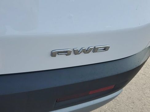 Certified 2023 GMC Acadia SLT AWD/4WD image 6