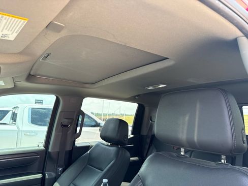 Used 2024 GMC Sierra 1500 SLT AWD/4WD image 15