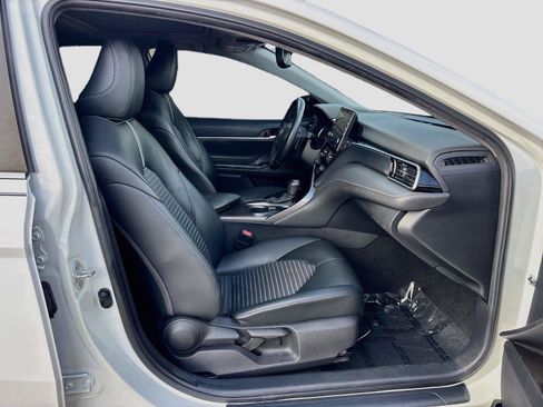 Used 2021 Toyota Camry SE w/ Audio Upgrade Package FWD image 27