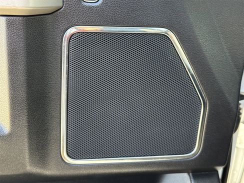 Used 2021 Ford F250 Lariat w/ FX4 Off-Road Package image 17