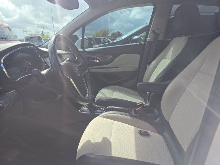 Used 2019 Buick Encore Preferred AWD/4WD image 7