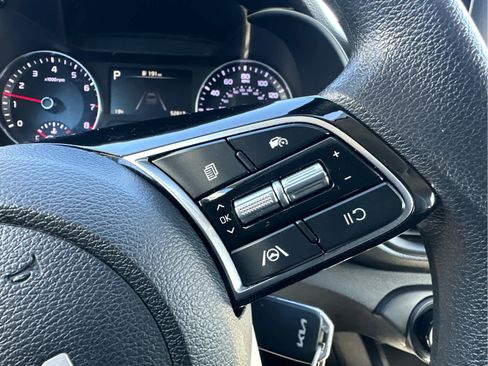 Used 2024 Kia Forte LXS image 20