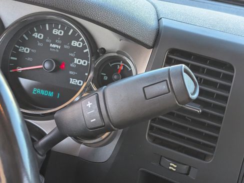 Used 2012 GMC Sierra 2500 SLE w/ SLE Preferred Package image 32