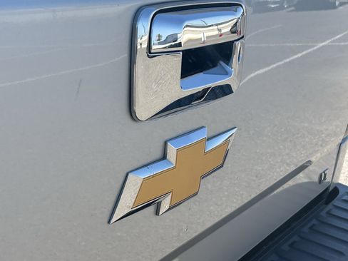 Used 2018 Chevrolet Silverado 1500 LT w/ All Star Edition RWD image 9
