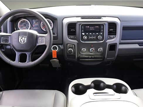 Used 2018 RAM 1500 Tradesman image 11