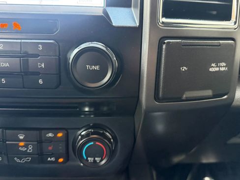 Used 2016 Ford F150 XLT AWD/4WD image 23