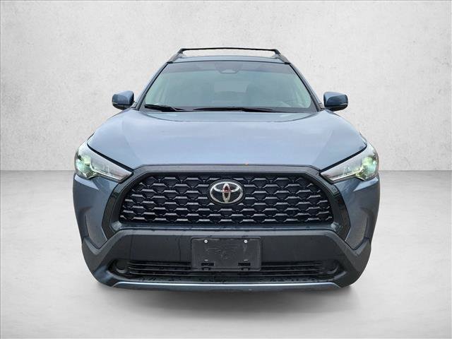 Used 2024 Toyota Corolla Cross LE FWD image 2
