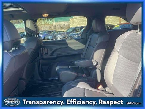 Certified 2024 Toyota Sienna XSE image 12