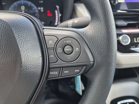 Used 2026 Toyota Corolla LE image 23