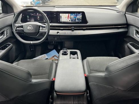 Used 2024 Nissan Ariya FWD image 10