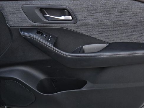 Certified 2023 Nissan Rogue SV image 8