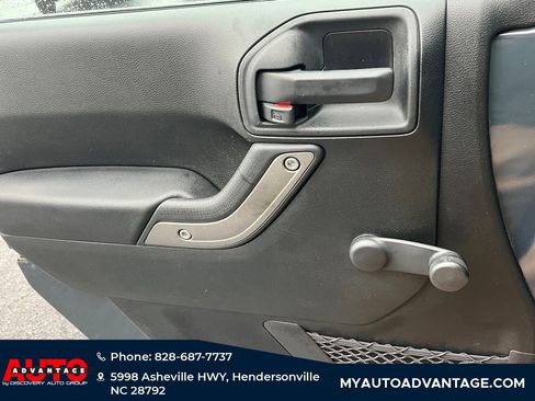 Used 2017 Jeep Wrangler Sport image 21