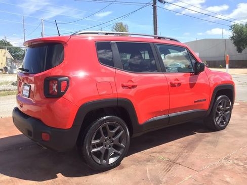 Used 2021 Jeep Renegade Latitude image 5