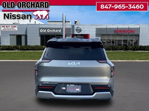 Used 2024 Kia EV9 Land AWD/4WD image 7