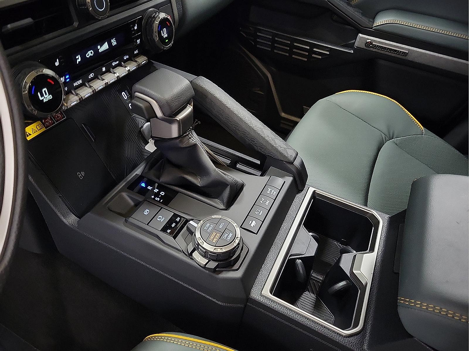 New 2026 Toyota 4Runner Trailhunter AWD/4WD image 11