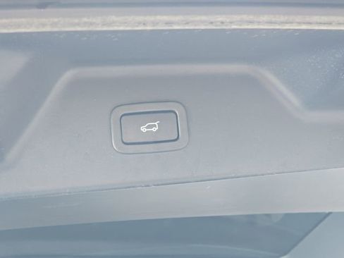 Used 2021 Land Rover Range Rover Autobiography Fifty Edition image 16