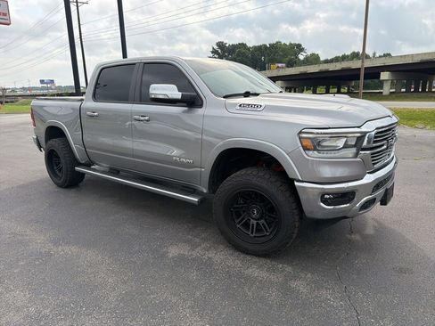 Used 2022 RAM 1500 Laramie AWD/4WD image 2