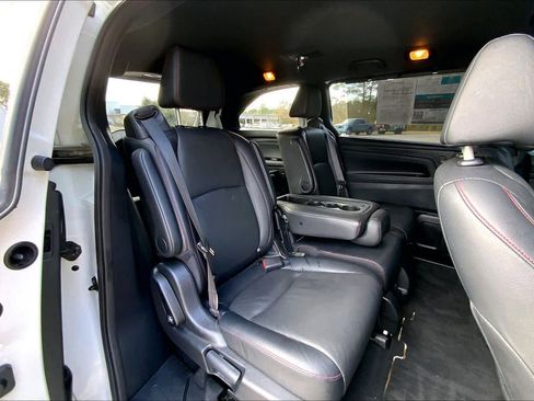 Used 2023 Honda Odyssey Sport image 37