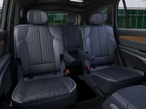 New 2026 Cadillac Vistiq Premium Luxury image 18