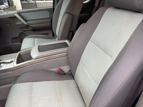 Used 2006 Nissan Titan SE image 10