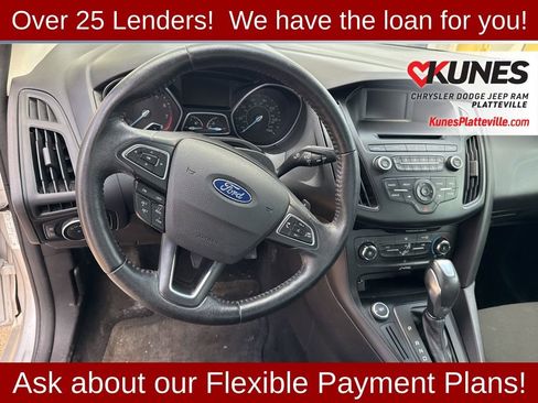 Used 2015 Ford Focus SE w/ SE Sport Package FWD image 28