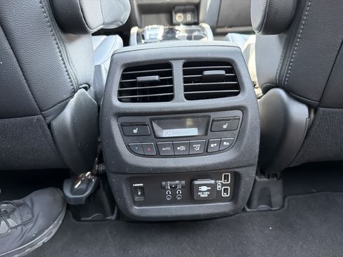 Used 2019 Honda Pilot Elite image 29