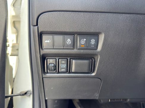 Used 2019 Nissan Armada Platinum w/ Captain's Chairs Package AWD/4WD image 23