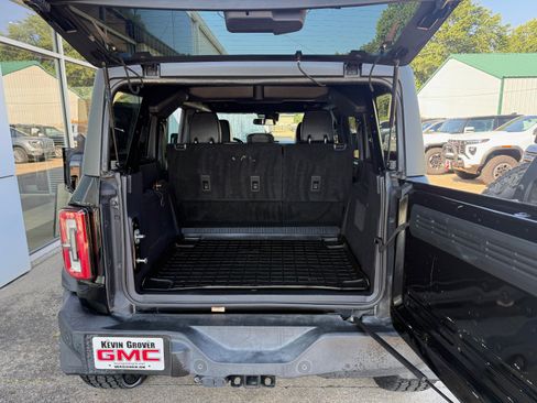 Used 2022 Ford Bronco Wildtrak image 13