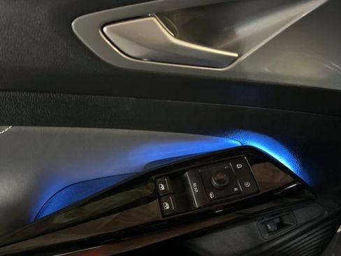 Used 2023 Volkswagen ID.4 Pro S image 13