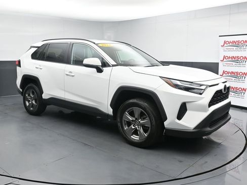 Used 2024 Toyota RAV4 XLE FWD image 2