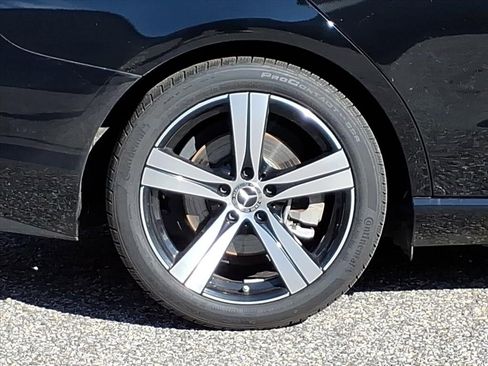 Used 2023 Mercedes-Benz C 300 4MATIC Sedan image 3