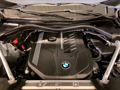 Certified 2025 BMW X4 M40i image 29