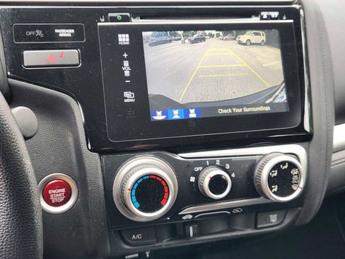 Used 2016 Honda Fit EX image 18