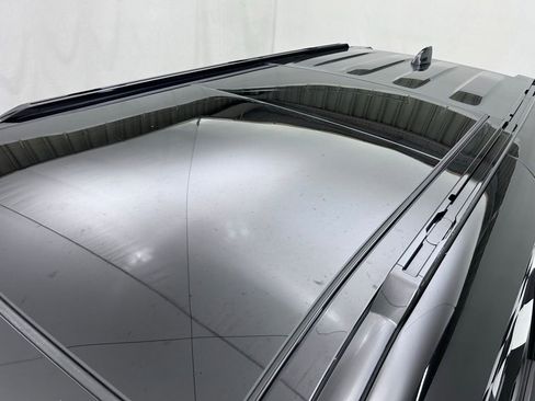 Used 2022 Land Rover Defender 110 XS Edition image 11