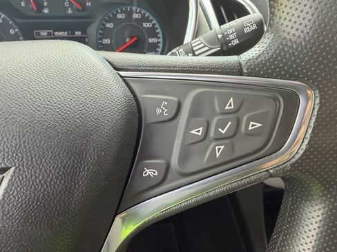 Used 2020 Chevrolet Equinox LS w/ LS Convenience Package AWD/4WD image 16