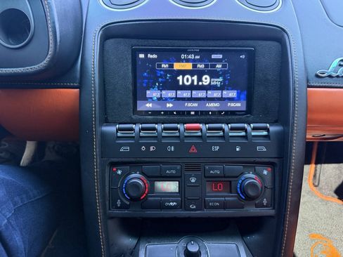 Used 2004 Lamborghini Gallardo AWD/4WD image 23