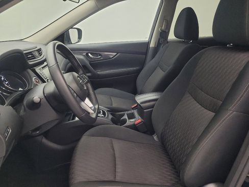Used 2020 Nissan Rogue SV FWD image 17