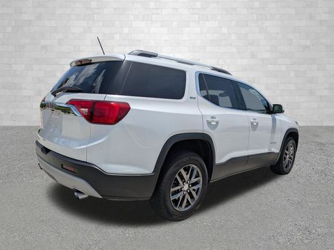 Used 2019 GMC Acadia SLT FWD image 2