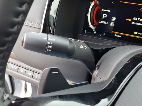 New 2026 Nissan Pathfinder Platinum image 19