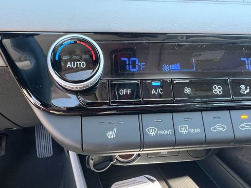 New 2026 Hyundai Elantra Limited FWD image 26