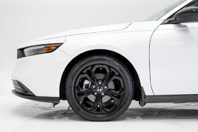 Used 2025 Honda Accord SE image 31