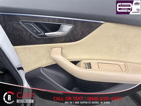 Used 2020 Audi Q8 Prestige w/ Prestige Package AWD/4WD image 43