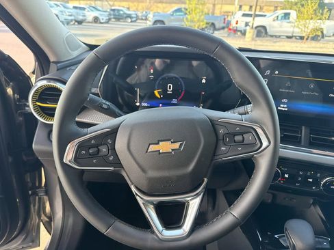 New 2026 Chevrolet Trax LT w/ Driver Confidence Package FWD image 18