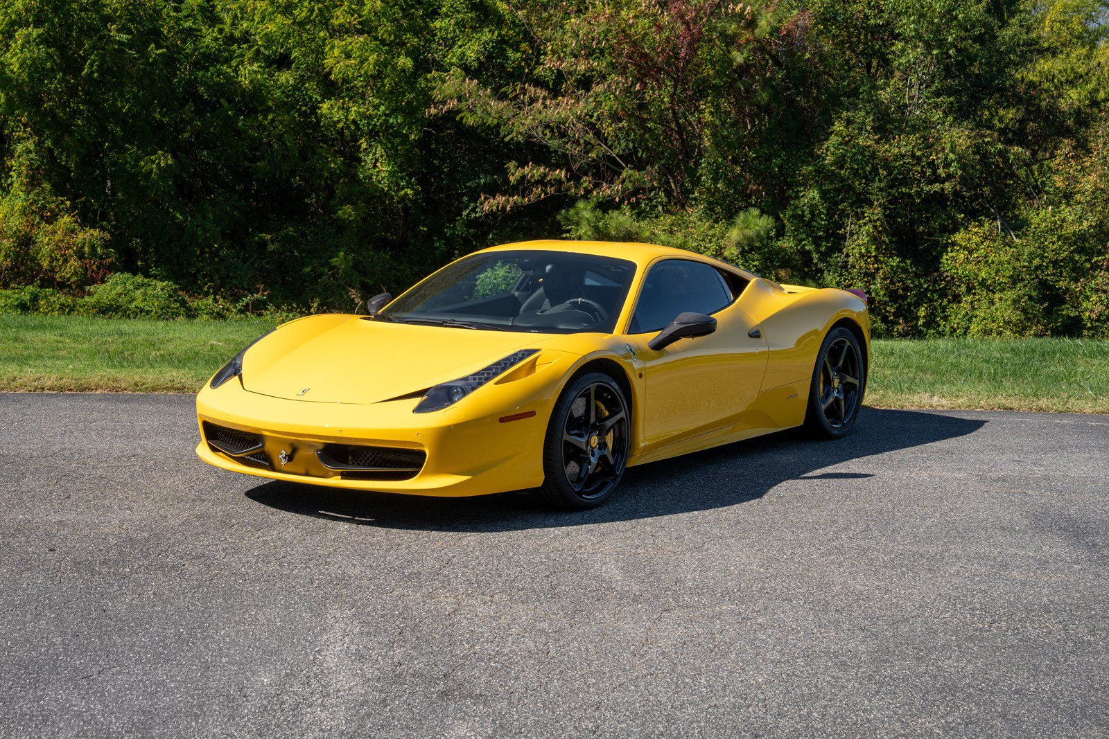 Used 2012 Ferrari 458 Italia Coupe RWD image 4
